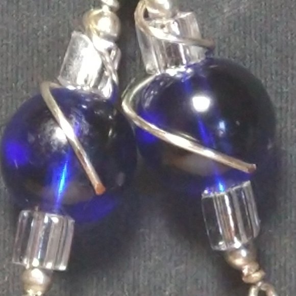 CCLHMHLLC Wired Jewellery Designs - Picture 2 of 4